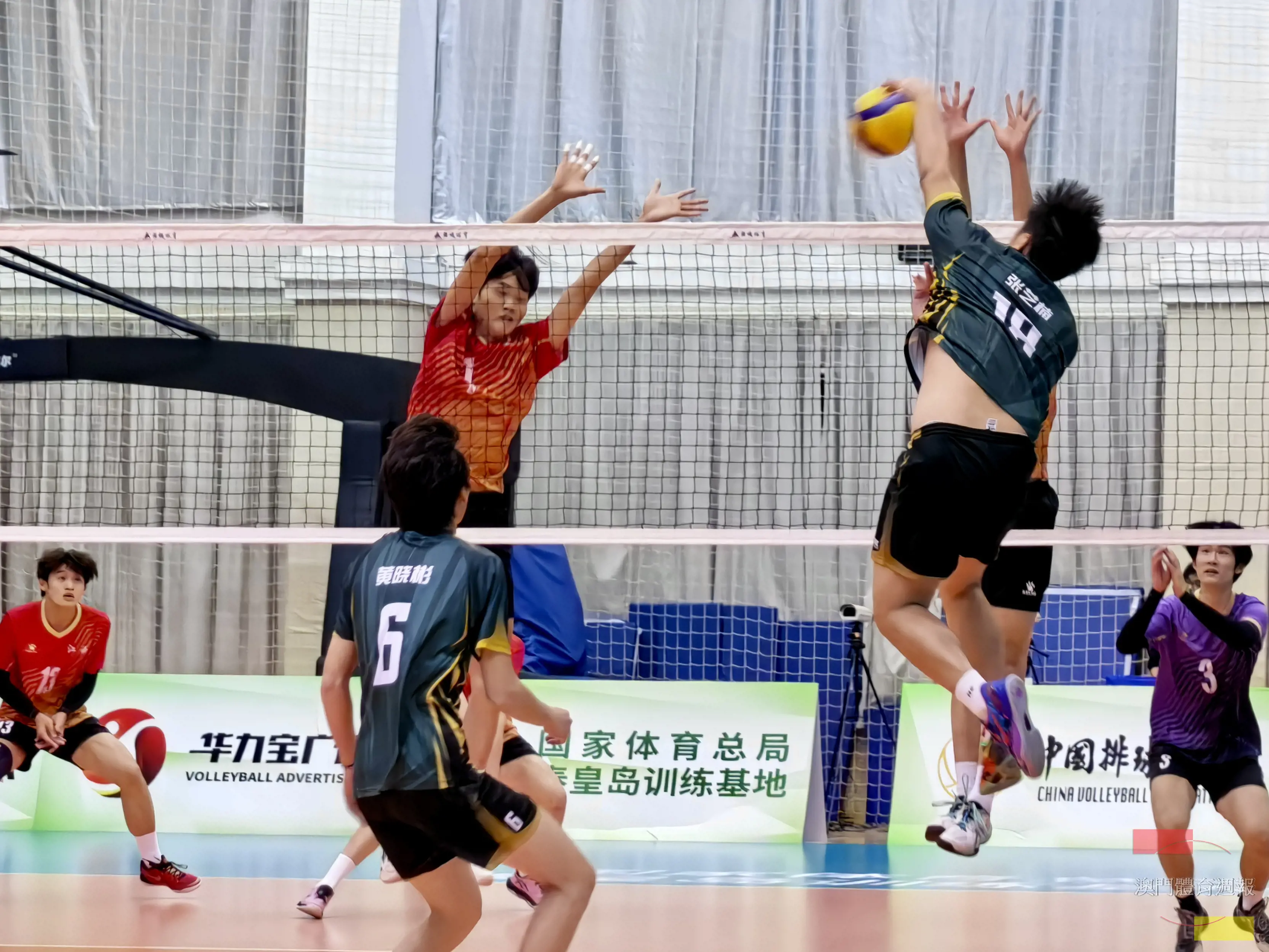1. 接應張藝楠網前開火.jpg